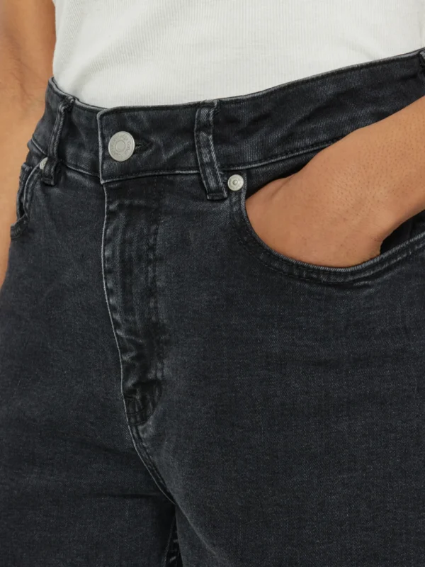 2170025-3049-1 KnowledgeCotton Apparel Gale Straight Mid Rise Rinse Black 5 Pocket Jeans – Dame | Bukser