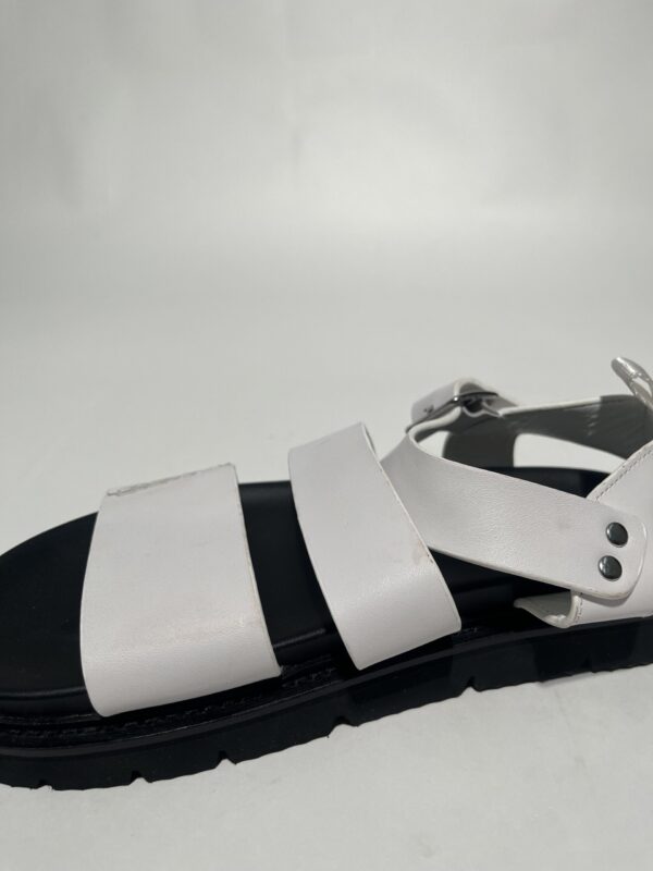 G.H. Bass Weejuns Sandal (Hvid/Sort) – Dame | Sko