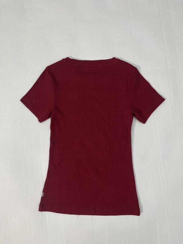 IMG_0726 Guess Jeans T-shirt (Bordeaux) – Dame | T-shirt