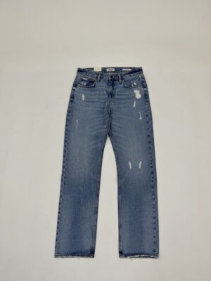 IMG_9881 Guess Jeans Ripped Light Wash Jeans (Straight) – Herre | Jeans